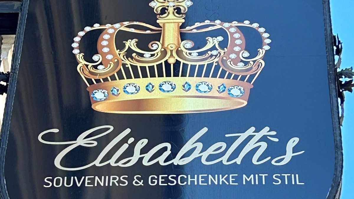 Apostroph bei Eigennamen Apostroph bei Eigennamen